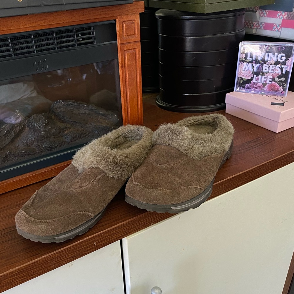 Sketchers Slip ons- very comfortable